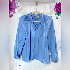 Elie. By Elie Tahari Blue Pleated Women's Top Sz S